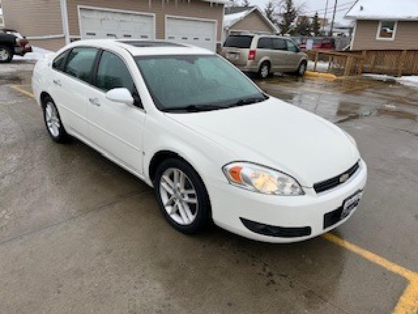 2008 Chevrolet Impala LTZ (2G1WU583781) with an 3.9L V6 OHV 12V FFV engine, 4-Speed Automatic Overdrive transmission, located at 923 Army Post Rd., Des Moines, IA, 50315, (515) 287-7732, 41.526928, -93.627419 - Photo#1